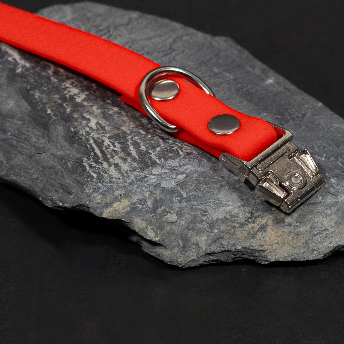 Red / Nickel